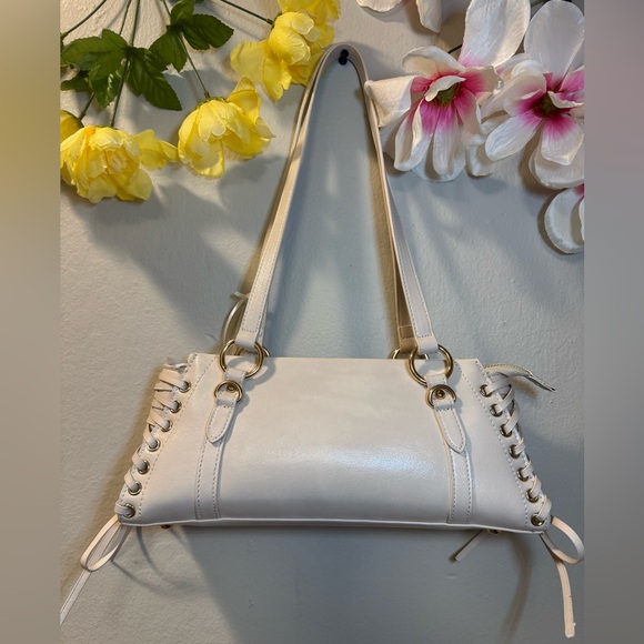 La Terre Handbags - Cream Shoulder Bag with Lace-Up Side Detail